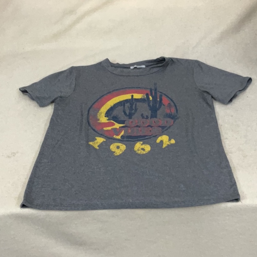 EUC Woman’s short sleeve Polagram t-shirt - Picture 3 of 4